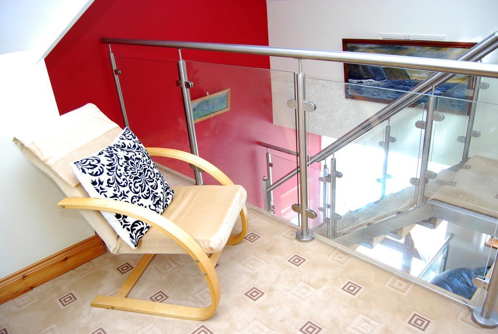 Achill Lodge Guest House Bunacurry ภายนอก รูปภาพ