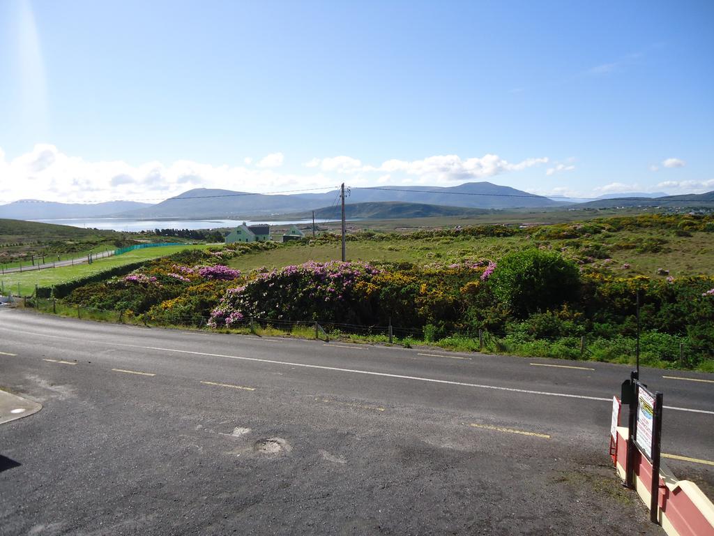 Achill Lodge Guest House Bunacurry ภายนอก รูปภาพ